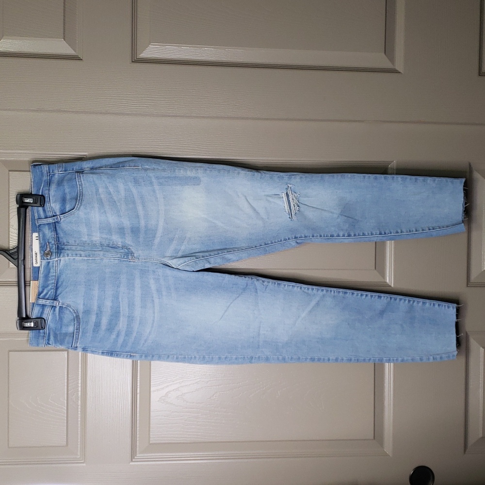 NWT Garage ultra-high rise stretch light wash raw hem jegging Jeans size 11